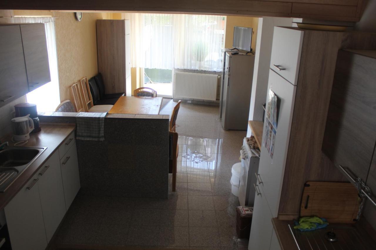 Haus Zum Grunen Baum Schollbrunn Екстер'єр фото